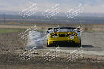 media/Oct-26-2025-CalClub SCCA (Sun) [[8ce1e69566]]/Group 4/Grapevine/